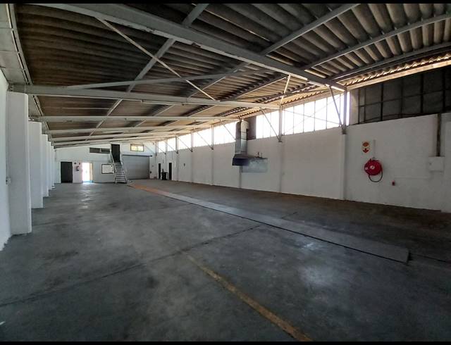 335M² FACTORY TO LET IN STIKLAND INDUSTRIAL